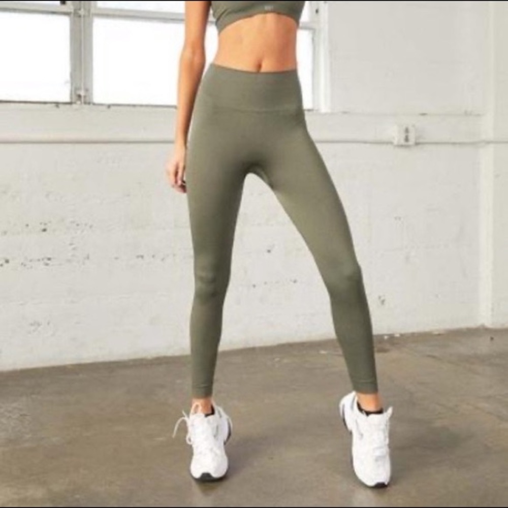 SET ACTIVE Leggings